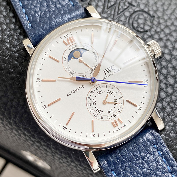 IWC 時計 値段
