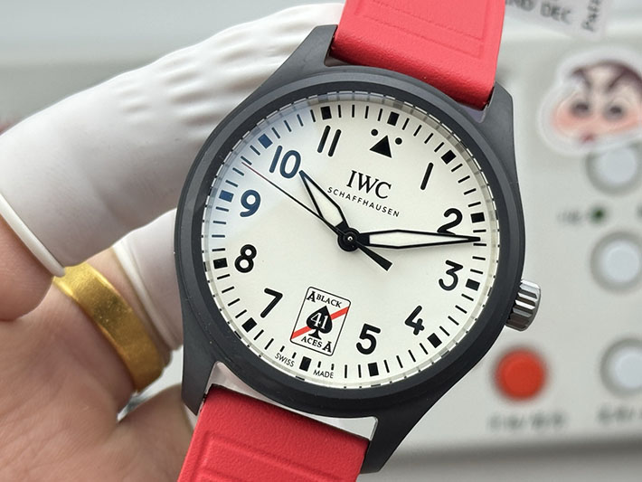 最高級IWCスーパーコピー パイロットウォッチ オートマティック 41 トップガン レイク・タホ 2629733 IWC 正規店 値引き - 画像 (6)