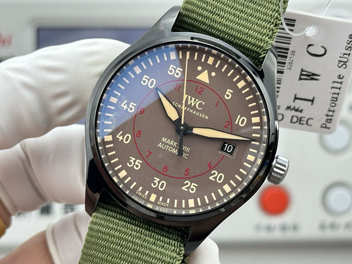 最高級IWCスーパーコピー パイロットウォッチ オートマティック 41 トップガン レイク・タホ 2629736 IWC 店舗 大阪 - 画像 (6)