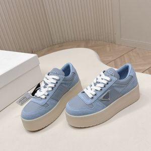 プラダ スニーカー レディース 厚底