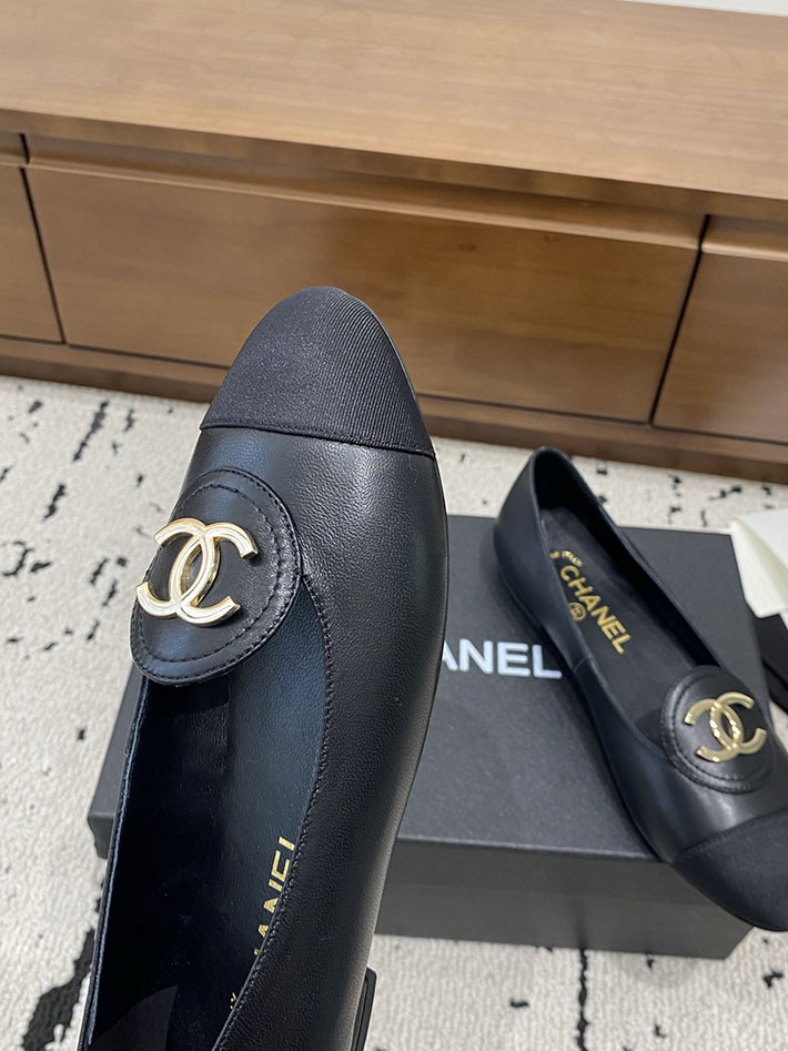 最高級シャネルスーパーコピー CHANEL 2026年春夏 新作 ローファー CCロゴ カーフスキン グログラン 2629818 シャネル 靴 レディース - 画像 (2)