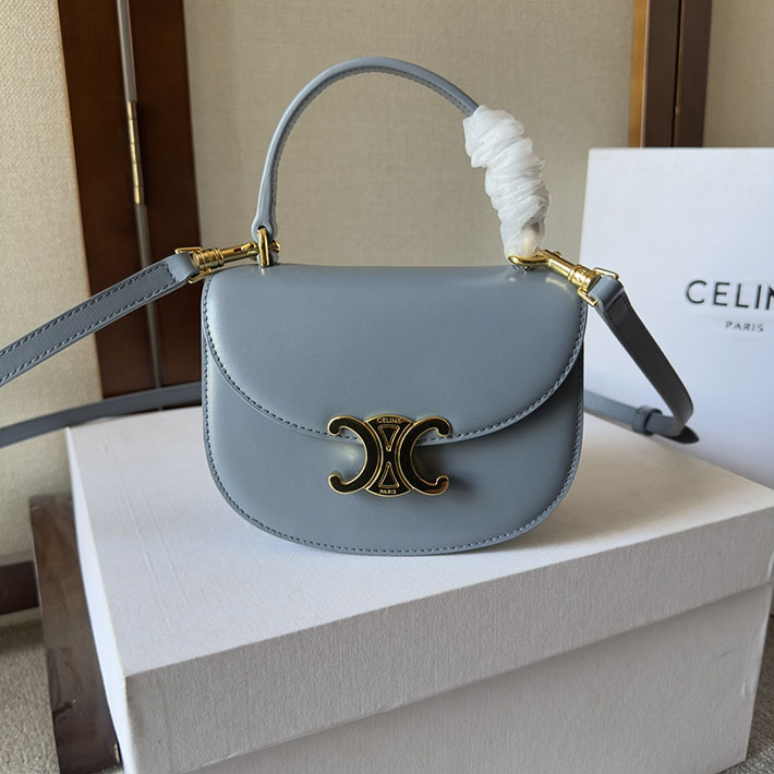 セリーヌ ショルダーバッグ 定番