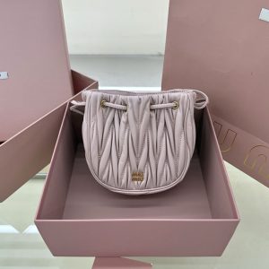 Miumiu マテラッセ バッグ ピンク