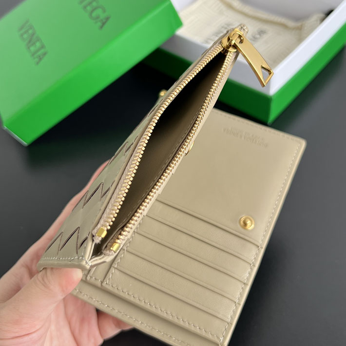 最高級ボッテガコピー Bottega Veneta ソルスティス ミディアム 二つ折りウォレット エクリュ 806078V4R419614 ボッテガ 財布 二つ折り - 画像 (4)