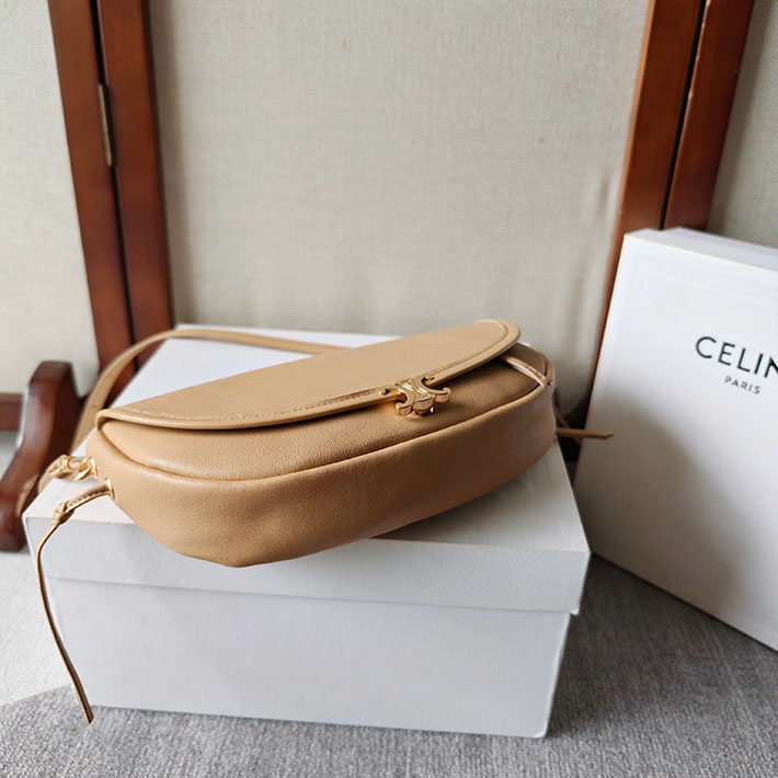 最高級セリーヌスーパーコピー CELINE リトルハーフムーン ソフトトリオンフ サンドキャッスル L10373778.03DL セリーヌ ショルダーバッグ 人気 - 画像 (7)