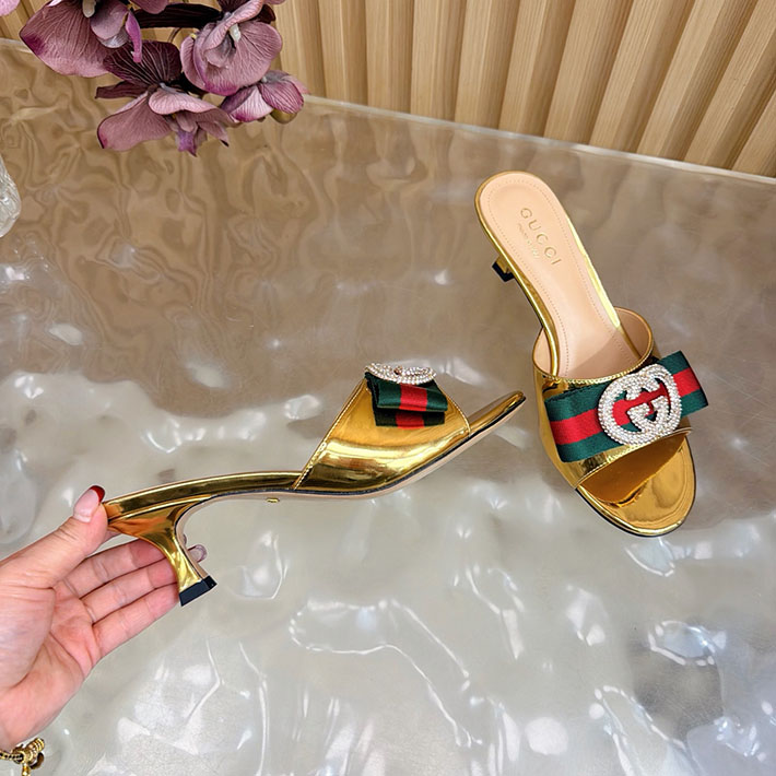 グッチ直営アウトレット店 GUCCI 2026年春夏 新作 サンダル ミュール シェリーライン ゴールド 2631247 グッチ サンダル 新作 - 画像 (4)