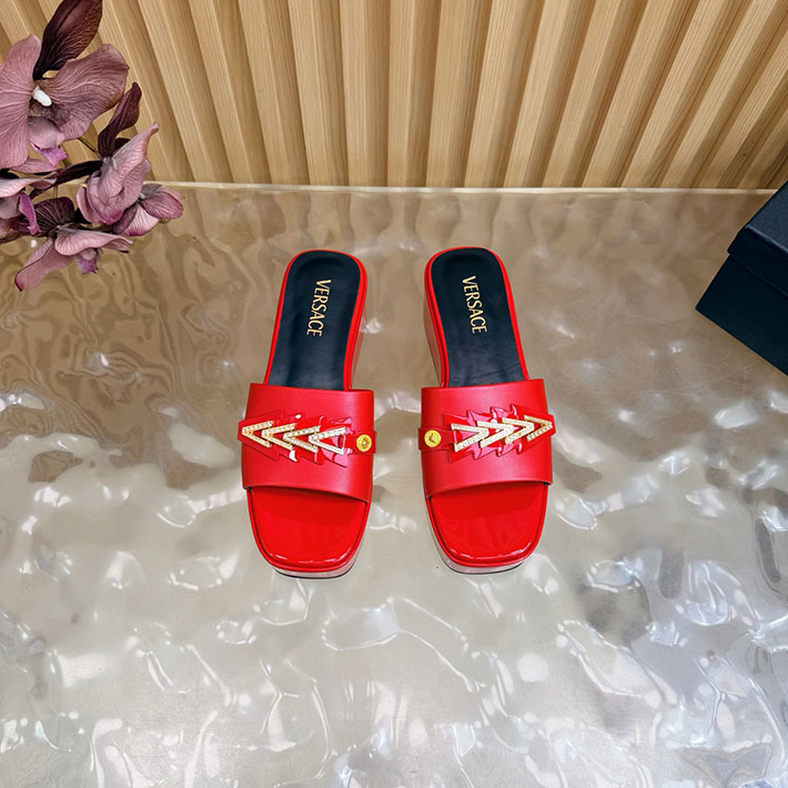 最高級ヴェルサーチェスーパーコピー VERSACE ミュール サンダル レディース 2026新作 人気 レッド 2631281 ヴェルサーチェ 靴 アウトレット - 画像 (7)