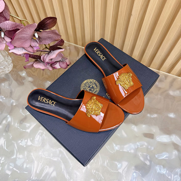 最高級ヴェルサーチェスーパーコピー VERSACE レザーサンダル 本革 2026新作 通販 オレンジ 2631290 ヴェルサーチ 大阪 高島屋 - 画像 (9)