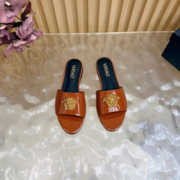 最高級ヴェルサーチェスーパーコピー VERSACE レザーサンダル 本革 2026新作 通販 オレンジ 2631290 ヴェルサーチ 大阪 高島屋 - 画像 (7)