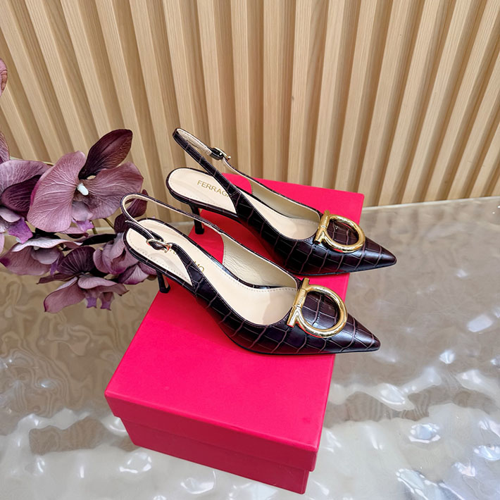 FERRAGAMO 靴 レディース