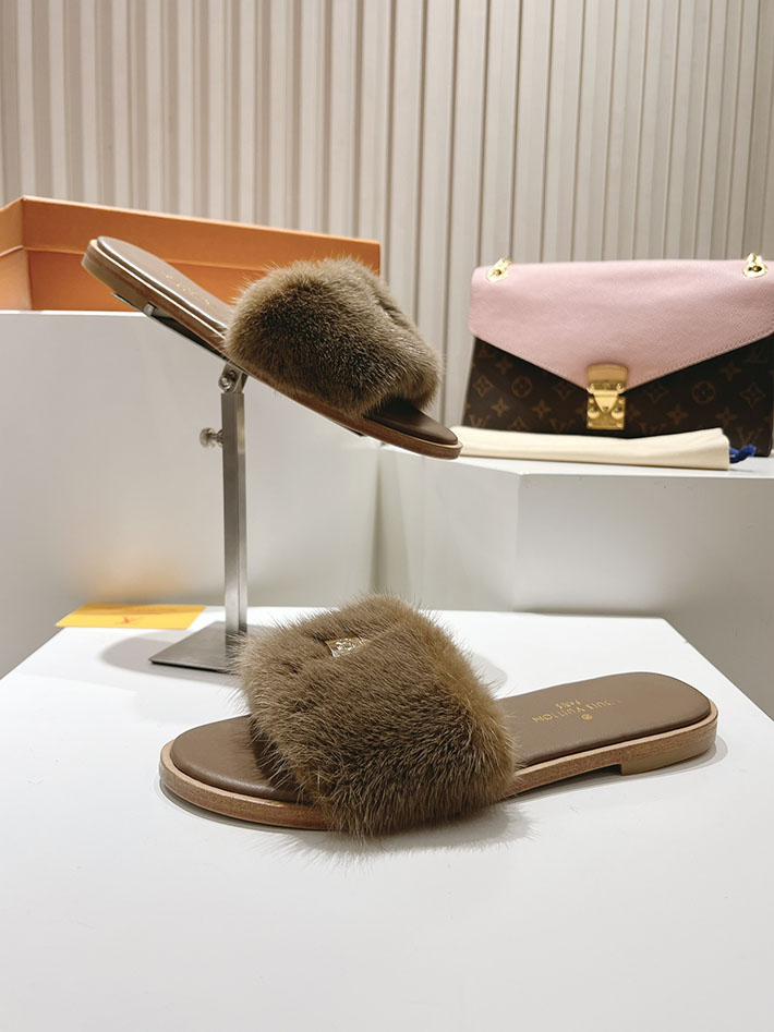 ルイヴィトン ファー サンダル LV Mule Lock It ミュール・ロックイット サンダル グレー 2631376 ヴィトン サンダル レディース - 画像 (5)