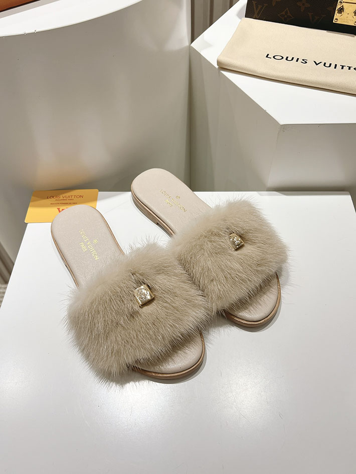 ルイヴィトン ファー サンダル LV Mule Lock It ミュール・ロックイット サンダル ホワイト 2631377 ルイヴィトン サンダル 新作 - 画像 (2)