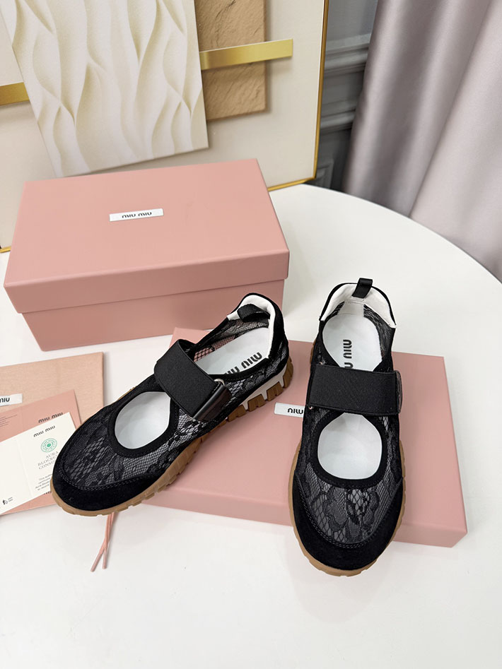 レディース ミュウミュウ MiuMiu 2026年春夏 新作 Tyre フラットシューズ 靴 バレリーナ ブラック 2631397 MIUMIU 靴 安い - 画像 (7)