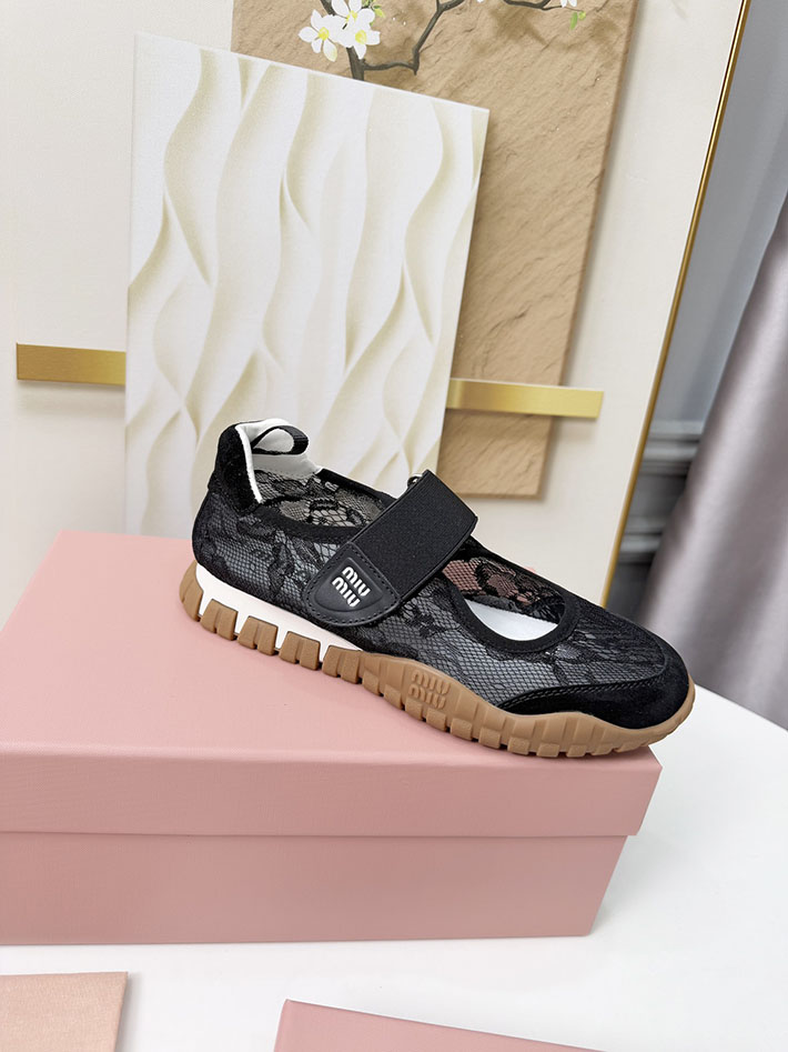 レディース ミュウミュウ MiuMiu 2026年春夏 新作 Tyre フラットシューズ 靴 バレリーナ ブラック 2631397 MIUMIU 靴 安い - 画像 (6)