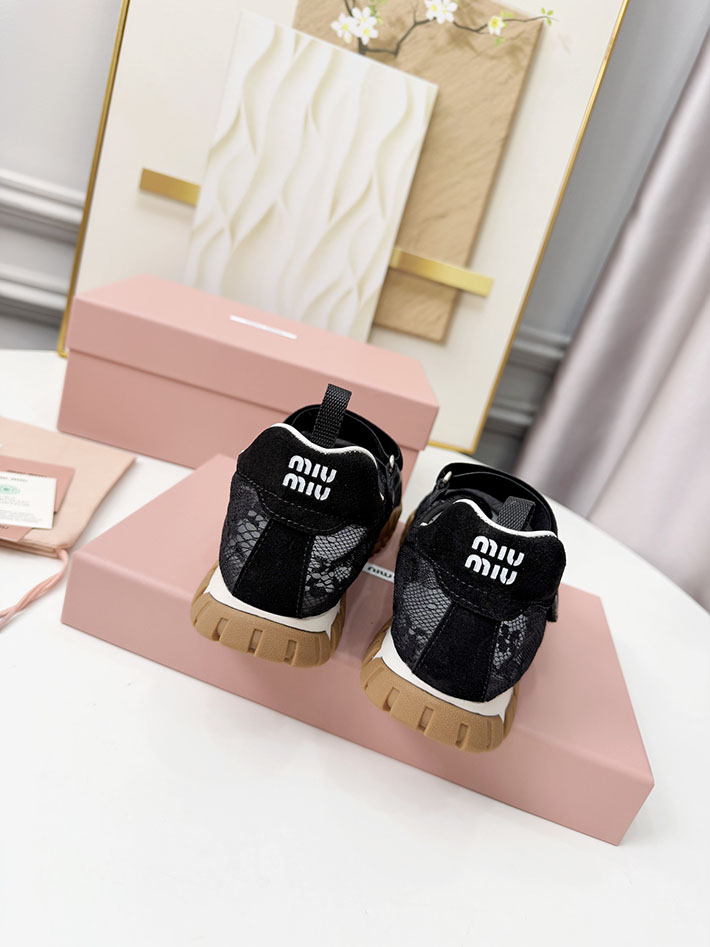 レディース ミュウミュウ MiuMiu 2026年春夏 新作 Tyre フラットシューズ 靴 バレリーナ ブラック 2631397 MIUMIU 靴 安い - 画像 (5)