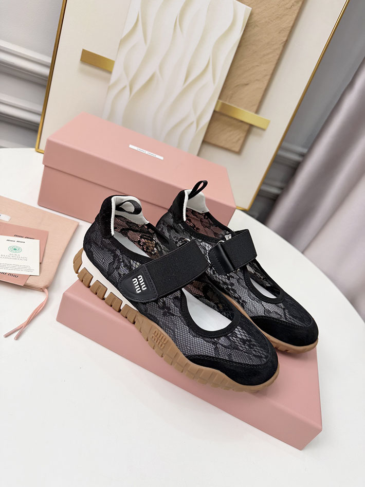 レディース ミュウミュウ MiuMiu 2026年春夏 新作 Tyre フラットシューズ 靴 バレリーナ ブラック 2631397 MIUMIU 靴 安い - 画像 (2)