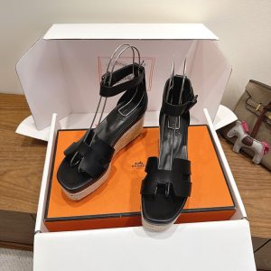 HERMES 靴 サンダル