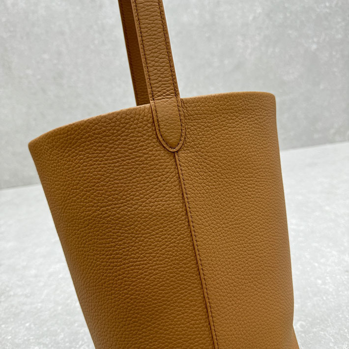 最高級ザロウスーパーコピー THE ROW Small N/S Park Tote スモール パーク トート バッグ ブラウン 2631626 ザロウ トートバッグ スモール - 画像 (5)