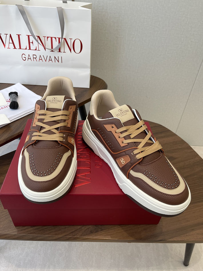 メンズ・レディース兼用 最高級ヴァレンティノスーパーコピー VALENTINO シューズ 靴 ロートップ スニーカー ブラウン 2630628 ヴァレンティノ スニーカー レディース - 画像 (9)