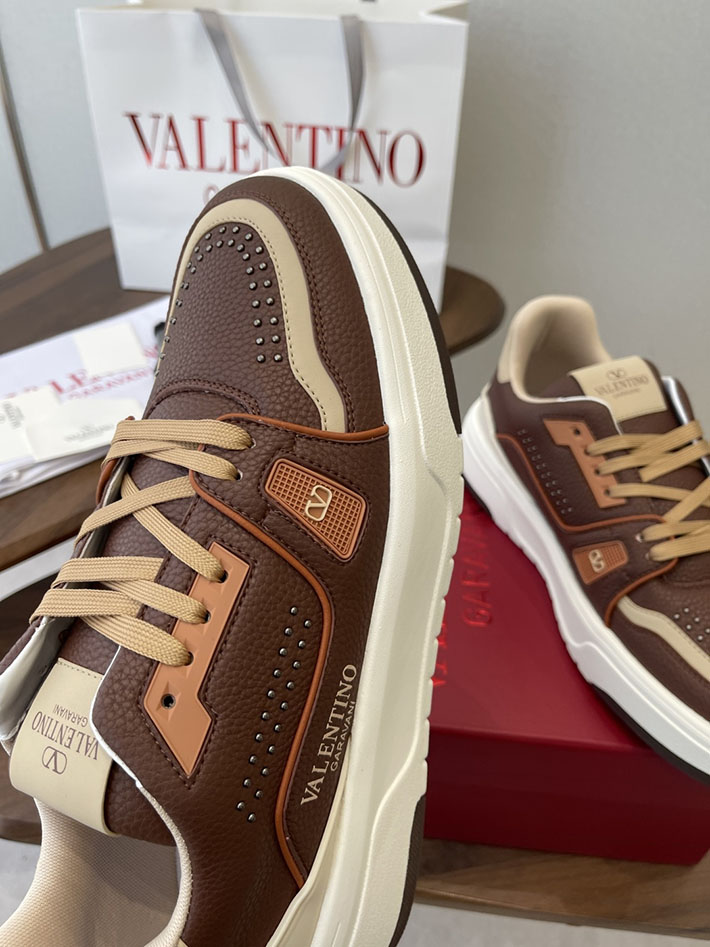メンズ・レディース兼用 最高級ヴァレンティノスーパーコピー VALENTINO シューズ 靴 ロートップ スニーカー ブラウン 2630628 ヴァレンティノ スニーカー レディース - 画像 (7)