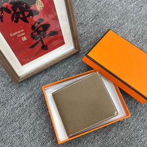 エルメス ミニ財布 公式