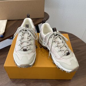 ヴィトン スニーカー レディース