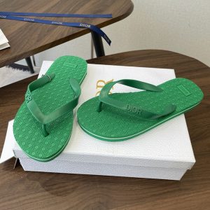 ビーチサンダル 人気ブランド