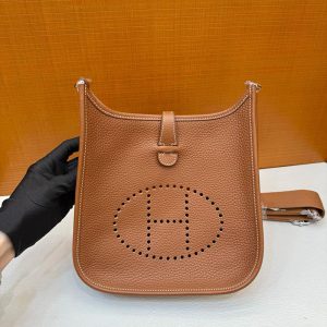 エブリン23 価格