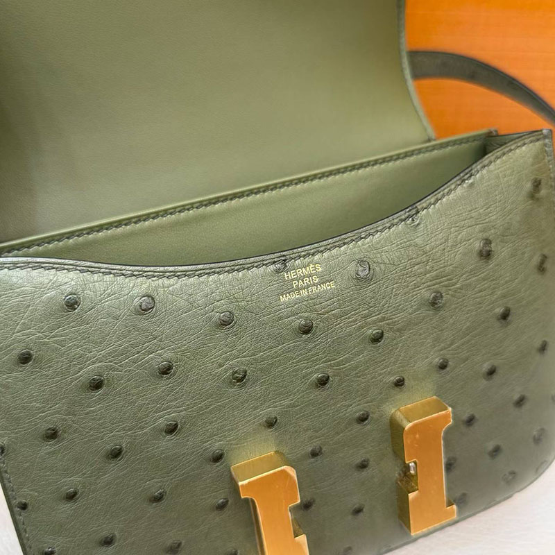 エルメス コンスタンスの通販 HERMES コンスタンス3 ミニ ヴェールオリーブ オーストリッチ ゴールド金具 H056345CC6H エルメス バッグ ショルダー - 画像 (4)