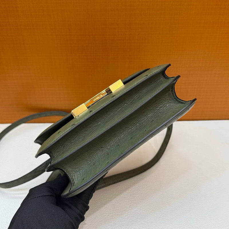 エルメス コンスタンスの通販 HERMES コンスタンス3 ミニ ヴェールオリーブ オーストリッチ ゴールド金具 H056345CC6H エルメス バッグ ショルダー - 画像 (2)