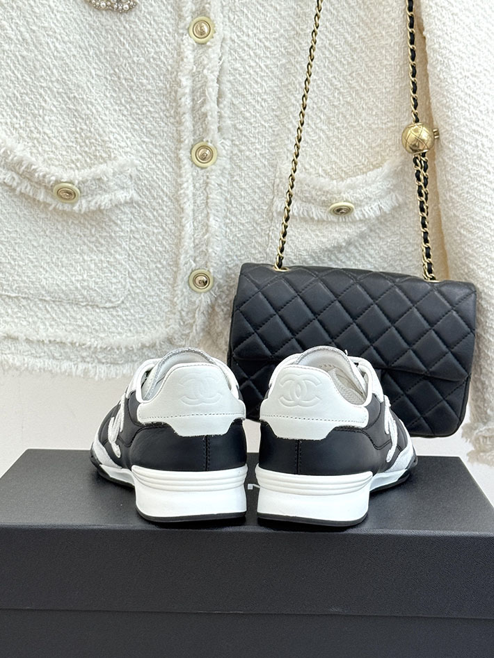 レディース 最高級シャネルスーパーコピー CHANEL 2026年春夏 新作 スニーカー カーフスキン ホワイト 2630799 シャネル スニーカー レディース - 画像 (6)