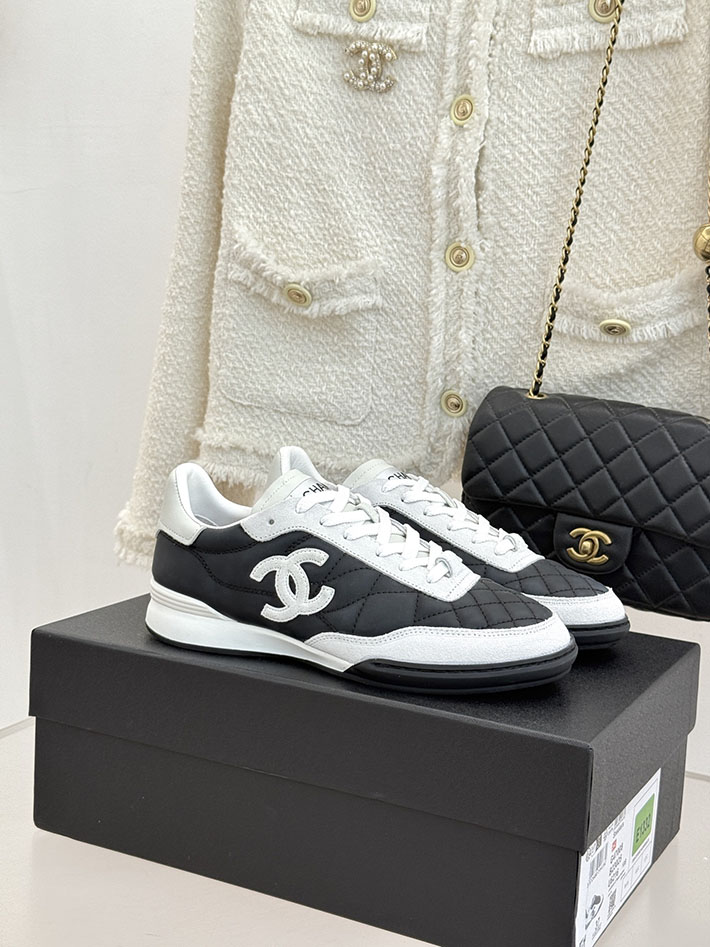 レディース 最高級シャネルスーパーコピー CHANEL 2026年春夏 新作 スニーカー カーフスキン ホワイト 2630799 シャネル スニーカー レディース - 画像 (2)