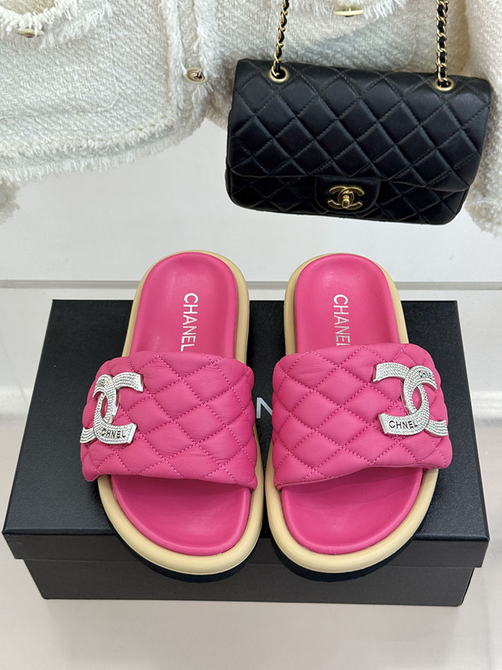 最高級シャネルスーパーコピー CHANEL 2026年春夏 新作 ラムスキン キルトウッド ミュール コーラルピンク 2630822 シャネル サンダル ピンク - 画像 (8)