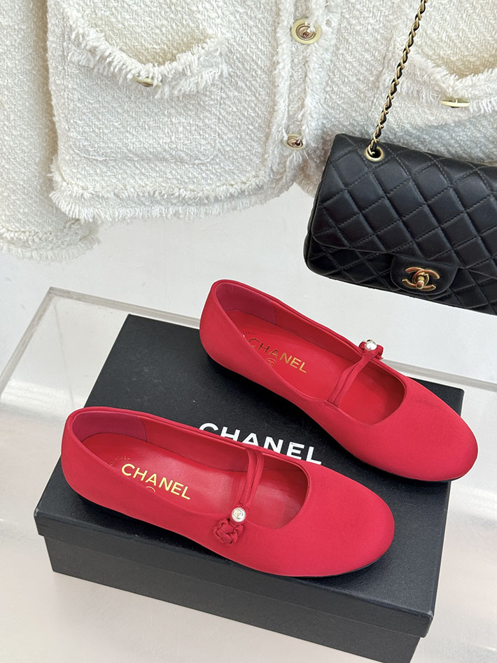 最高級シャネルスーパーコピー CHANEL 2026年春夏 新作 ココマーク レザー ストラップパンプス レッド 2630833 シャネル パンプス フラット - 画像 (9)