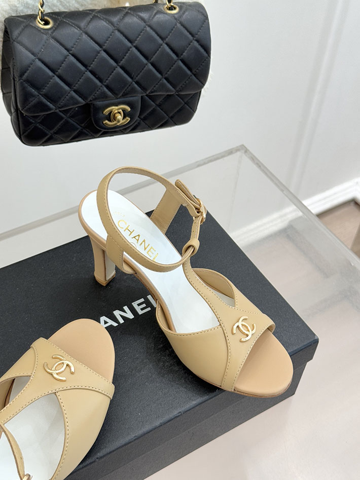 最高級シャネルスーパーコピー CHANEL 2026年 新作 Tストラップサンダル ココマーク ラムスキン ベージュ 2630853 シャネル サンダル 厚底 - 画像 (7)