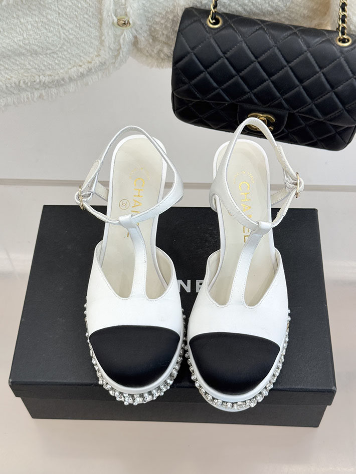 最高級シャネルスーパーコピー CHANEL 2026新作 ココマーク スリングバック シューズ パンプス 靴 ホワイト 2630870 シャネル パンプス 定番 - 画像 (8)