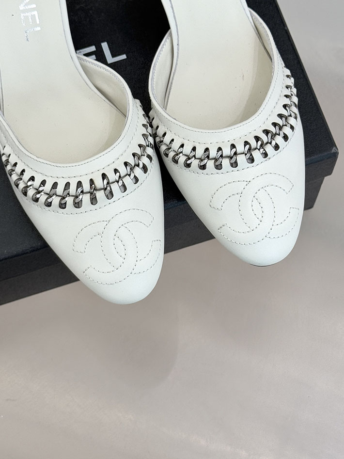 最高級シャネルスーパーコピー CHANEL サイドオープン チェーントリム パンプス ココマーク ホワイト 2630883 シャネル 靴 アウトレット - 画像 (6)