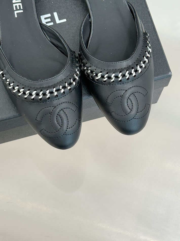 最高級シャネルスーパーコピー CHANEL サイドオープン チェーントリム パンプス ココマーク ブラック 2630885 シャネル パンプス バレリーナ - 画像 (5)