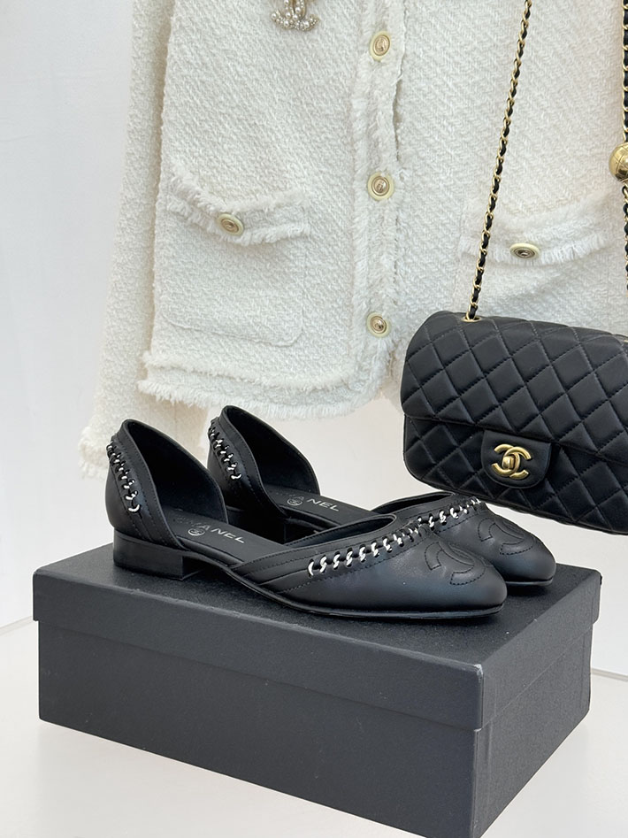 最高級シャネルスーパーコピー CHANEL サイドオープン チェーントリム パンプス ココマーク ブラック 2630885 シャネル パンプス バレリーナ - 画像 (2)