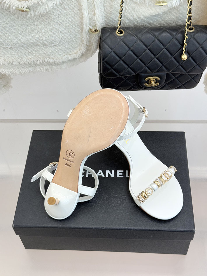 最高級シャネルスーパーコピー CHANEL ココマーク サンダル ストラップサンダル 2026新作 ホワイト 2630922 シャネル サンダル 公式 - 画像 (2)
