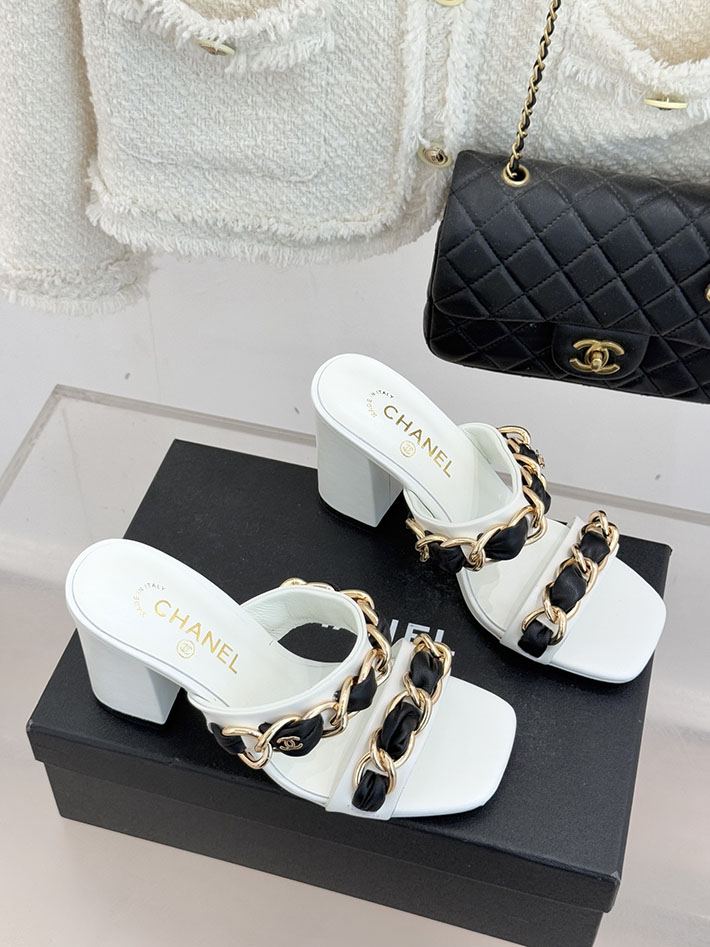 最高級シャネルスーパーコピー CHANEL ミュール 大人気 レザー サンダル レザーチェーン 2026新作 ホワイト 2630931 シャネル ミュール サンダル - 画像 (8)