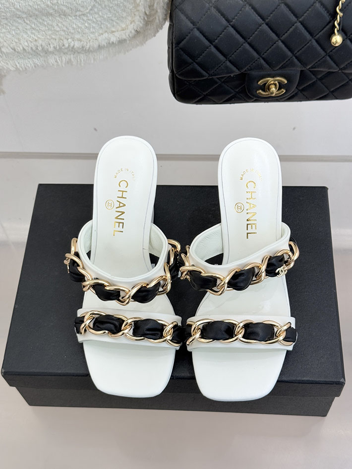 最高級シャネルスーパーコピー CHANEL ミュール 大人気 レザー サンダル レザーチェーン 2026新作 ホワイト 2630931 シャネル ミュール サンダル - 画像 (7)