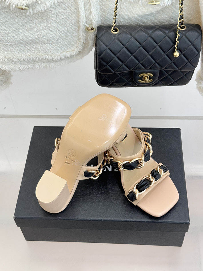 最高級シャネルスーパーコピー CHANEL ミュール 大人気 レザー サンダル レザーチェーン 2026新作 ベージュ 2630932 シャネルビーチサンダル - 画像 (2)