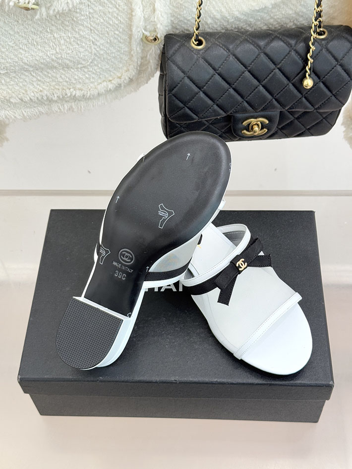 最高級シャネルスーパーコピー CHANEL メッシュ ミュール サンダル レディース 疲れない 2026新作 ホワイト 2630939 シャネル サンダル 白 - 画像 (2)