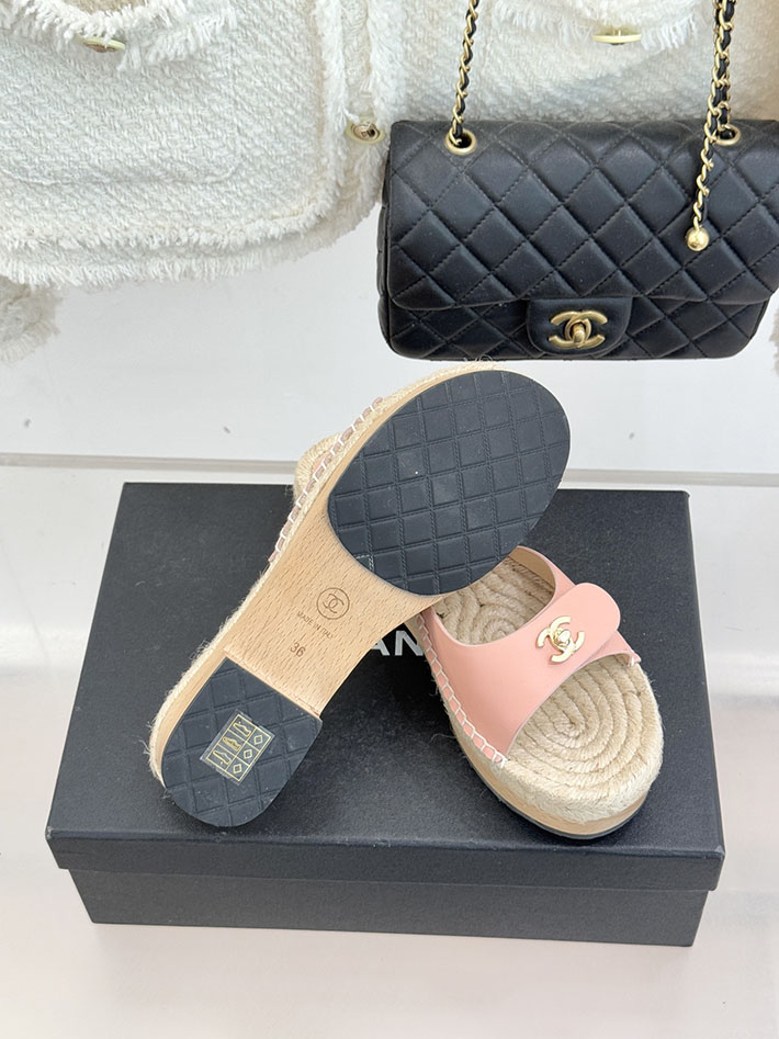 最高級シャネルスーパーコピー CHANEL サンダル ココマーク ウッドソール レザー キャンバス ピンク 2630946 シャネル サンダル ピンク - 画像 (2)