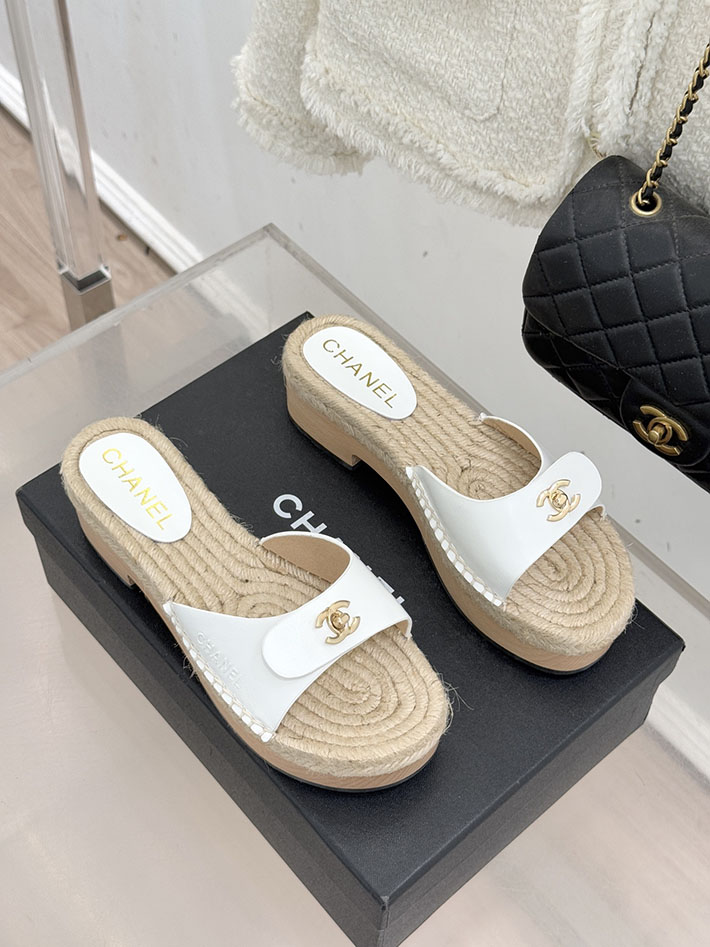 最高級シャネルスーパーコピー CHANEL サンダル ココマーク ウッドソール レザー キャンバス ホワイト 2630948 シャネル サンダル 定価 - 画像 (8)