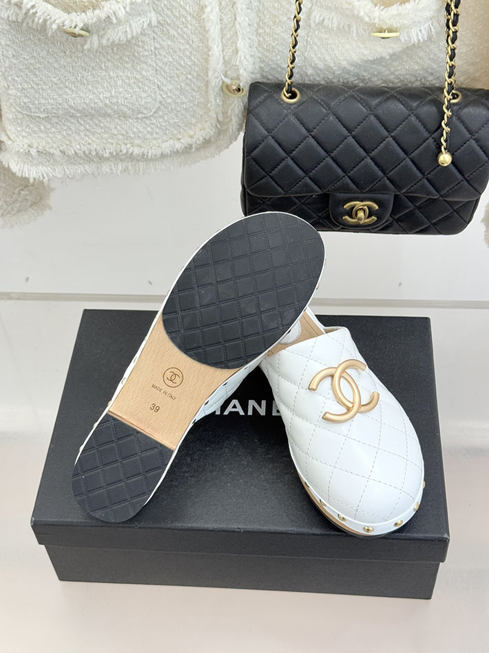 最高級シャネルスーパーコピー CHANEL マトラッセ ジュート サボサンダル レディース ホワイト 2630949 シャネル サンダル 白 - 画像 (2)