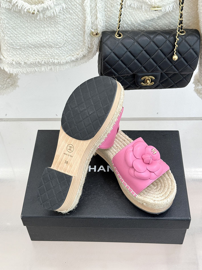 最高級シャネルスーパーコピー CHANEL マトラッセ ジュート サボサンダル ミュール サンダル ピンクド 2630954 シャネル サンダル 定価 - 画像 (2)