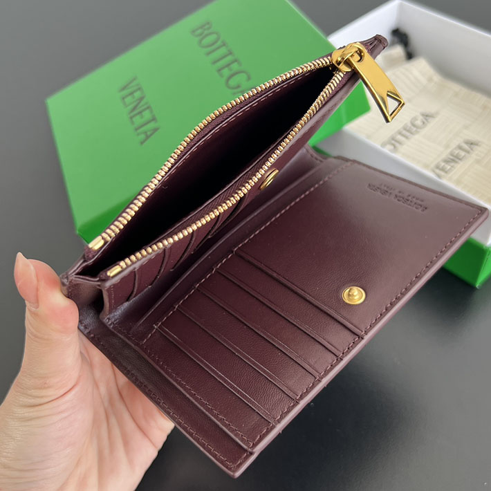 最高級ボッテガコピー Bottega Veneta イントレチャート ミディアム 二つ折りウォレット バローロ 749940VCPP22247 ボッテガ ヴェネタ 財布 二つ折り - 画像 (4)