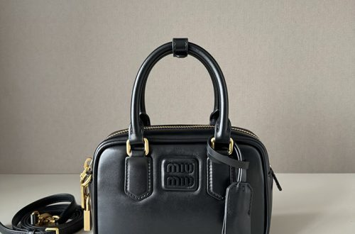 Miumiu バッグ 安い